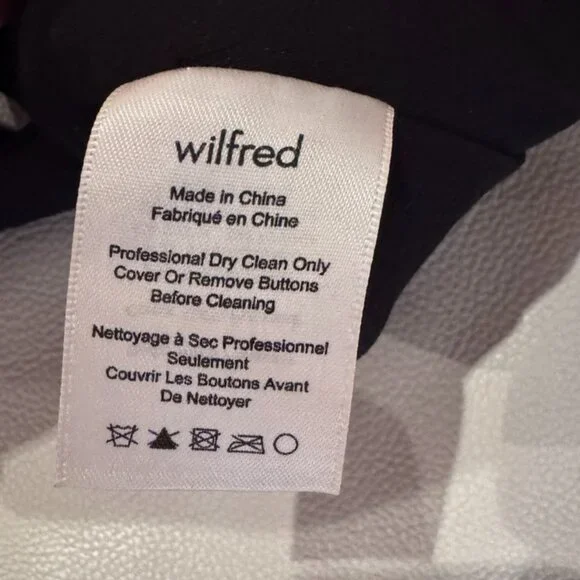 Wilfred (Aritzia) - "Gerland" Black Crop Top - Size 2 - Black - Picture 11 of 11